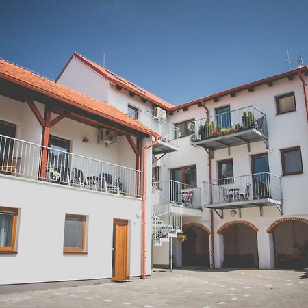 Apartman Rezidence Mikulov Eksteriør bilde